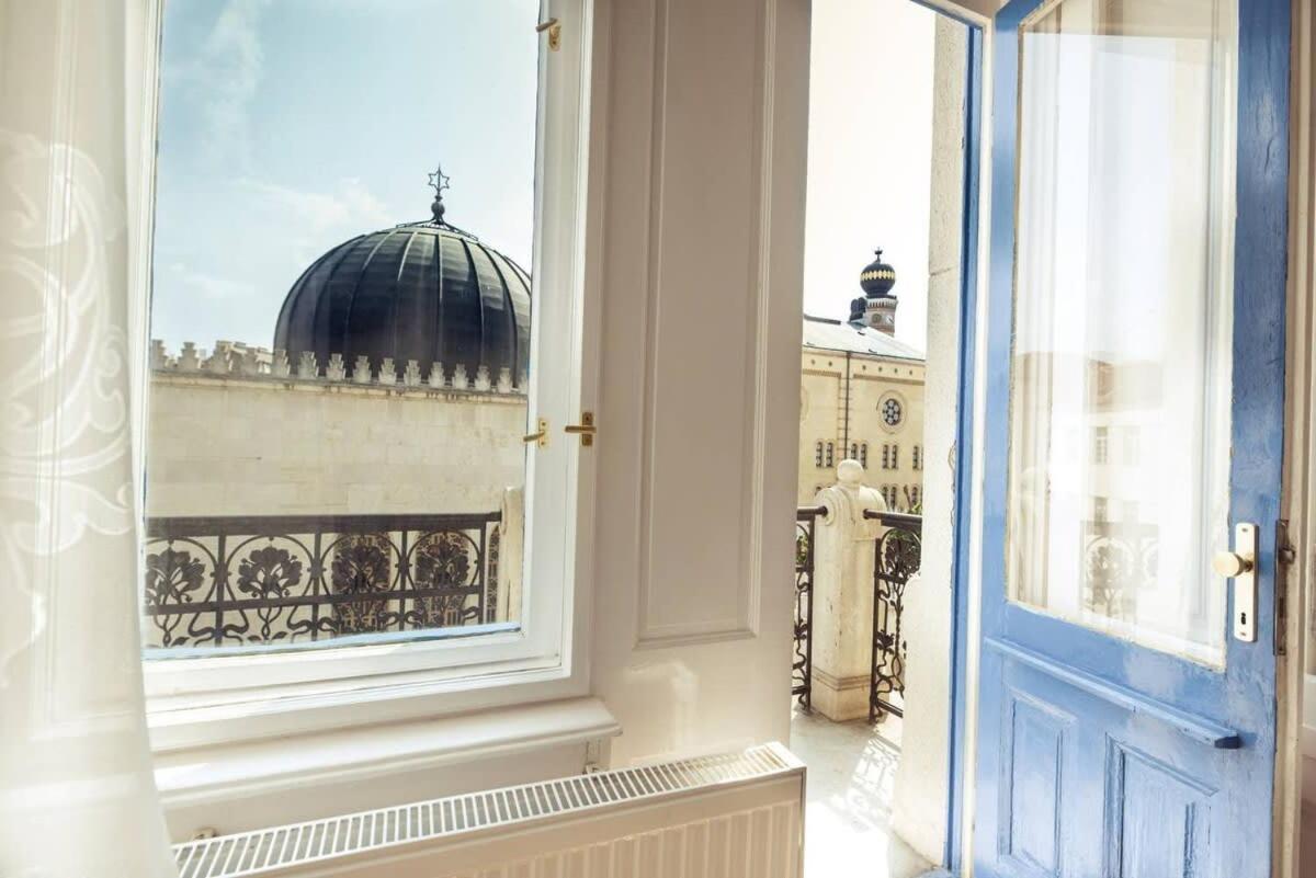 New A C Studio With View Of The Synagogue Budapest Esterno foto